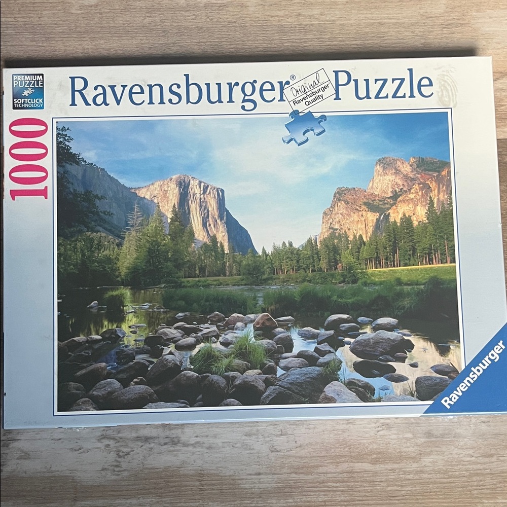 NEW* Ravensburger Yosemite Valley Scenic Mountain Puzzle - Blue and Green